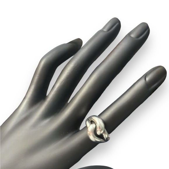 Retired James Avery Cadena Knot Sterling Silver Ring - Picture 7 of 9